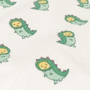 Cute bear dressed as a dinosaur sweatshirt💞